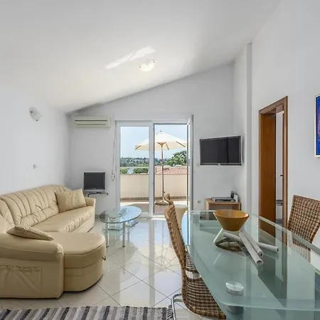 Larsen Apartamento
